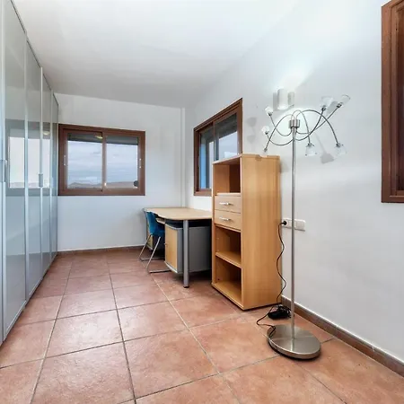 Ferienhaus Casa Elin-shared Pool, Fast Wifi