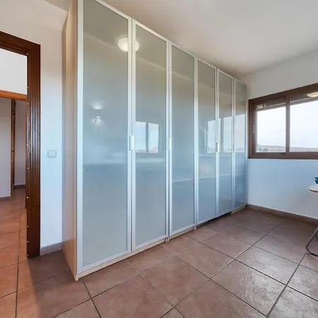 Casa Elin - Shared Pool By Lanzarote *