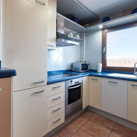 Casa Elin - Shared Pool By Lanzarote * Коста-Тегисе