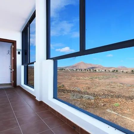 Casa Elin - Shared Pool By Lanzarote بيت للعطل